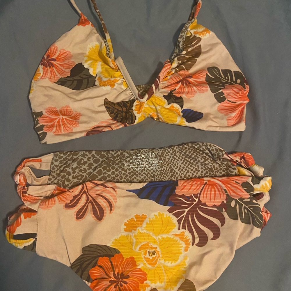 Acacia swim retro paradise bikini size small